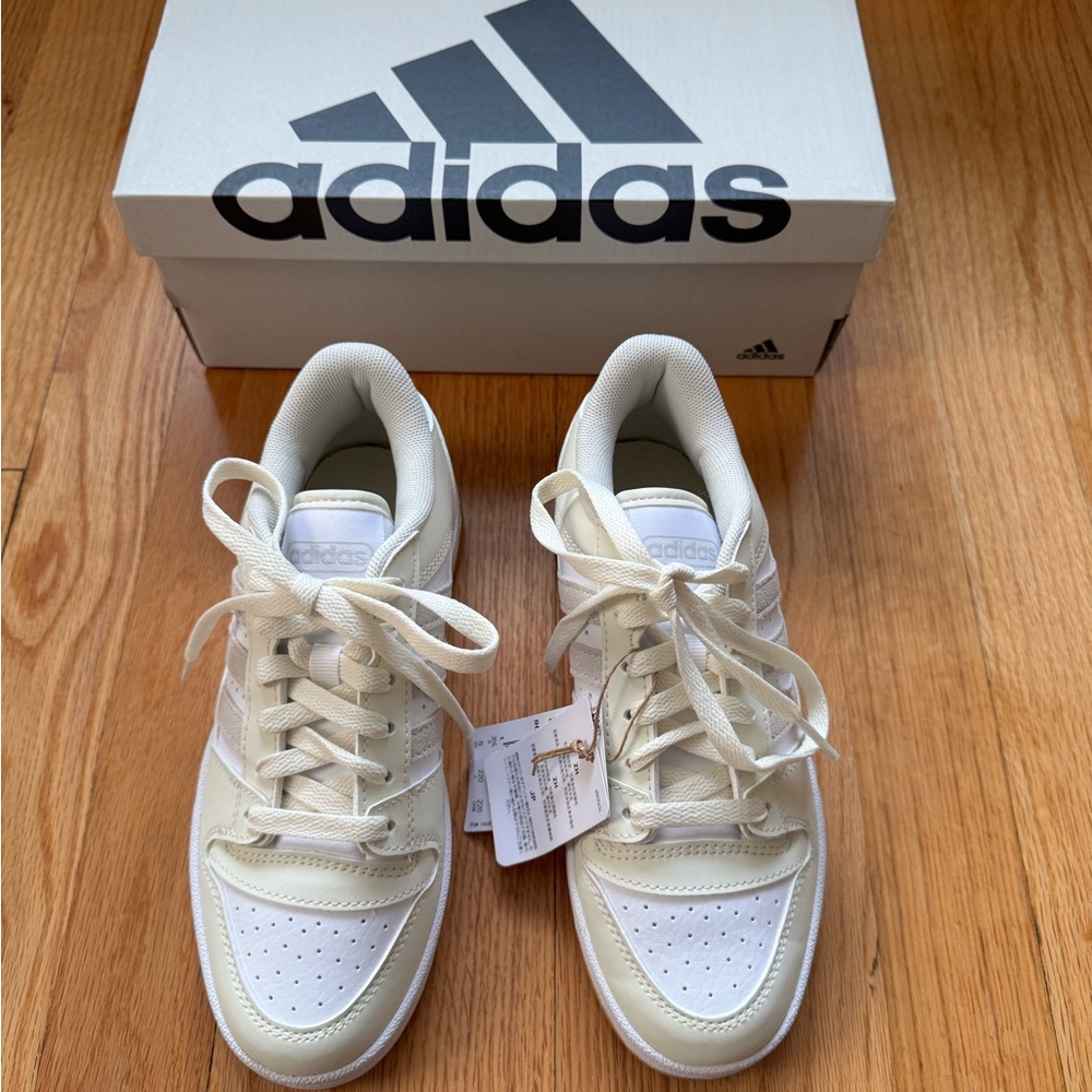 Adidas Women's Cream Sneakers